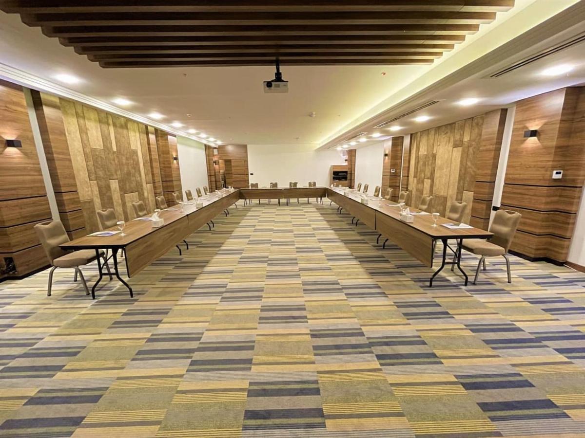 Van Royal Hotel Erbil Extérieur photo